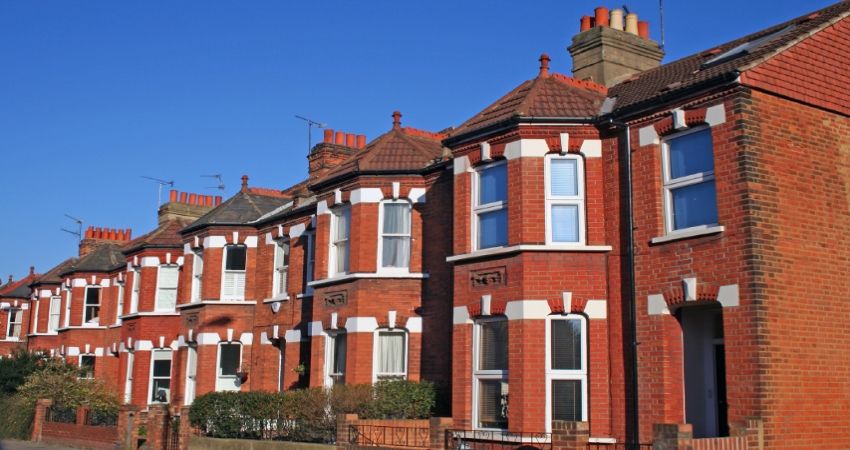 sell house with sitting tenant problems